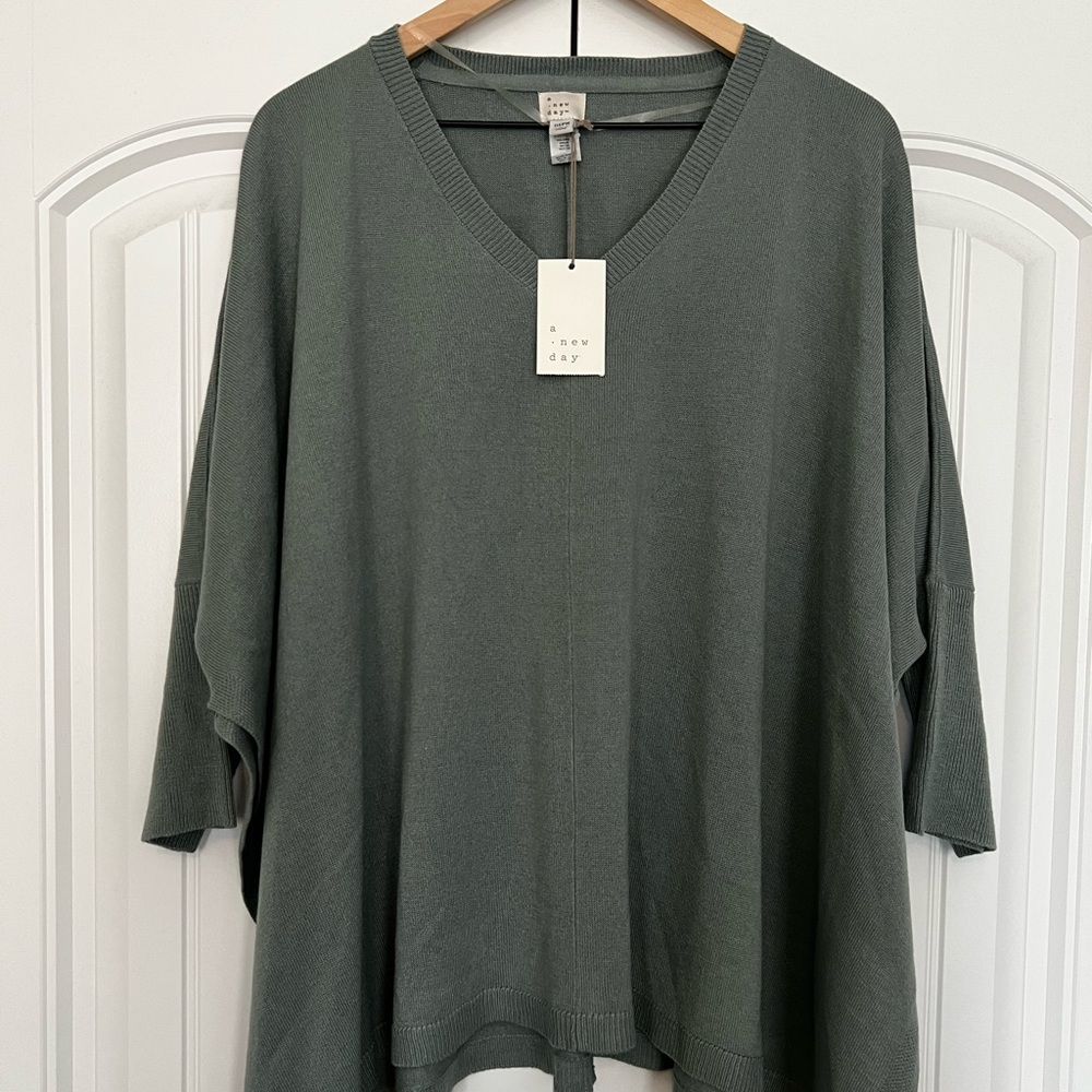 New oversized coverall with sleeves